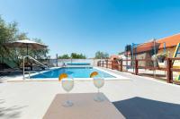 Holiday house Vesna with pool - Ferienwohnung Suhovare