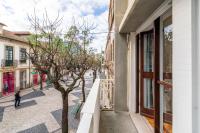 Host Wise - Spacious Fresh Flat w Terrace - Near Sea - B&B Espinho