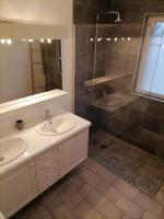 Casa con 4 camere da letto