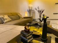 شقة فاخرة بإطلالة قريبة من البوليفارد - B&B Riad