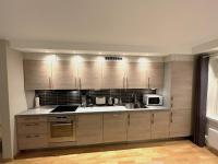 Stetind - Modern apartment with free parking - Bed and Breakfast Narvik