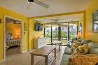 B&B Iona - Cheery Condo with Pool Access 3 Miles to Beach! - Bed and Breakfast Iona