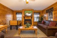 Three-Bedroom Apartment - B&B Pigeon Forge