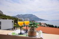 Apartment Amore - 2 bedroom, 2 bathroom, sea view terrace, 250m from beach - Chambres d’hôtes Omiš