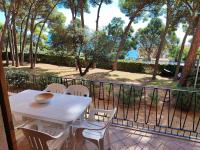 Apartamento con AMPLIA TERRAZA Y VISTAS AL MAR a 150 metros de la playa - Bed and Breakfast Sant Antoni de Calonge