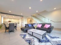 B&B Sydney - Spacious 3-Bed Penthouse with Perfect View - Bed and Breakfast Sydney