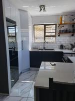 Spanish Villa- Pet Friendly - B&B Cape Town