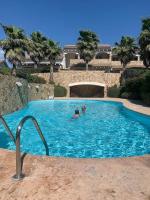 Residence Elegance Villa La Sterlizia Porto Pino - Chambres d'hôtes Porto Pino