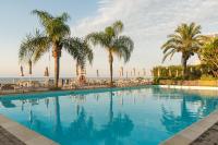 Elegante Appartamento con Piscina - Wi-Fi & Box Privato - Bed and Breakfast San Remo