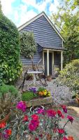 The Cabin, Litlington - Dogs Welcome! - B&B