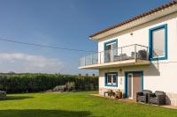 Beachfront Villa In Esposende - B&B