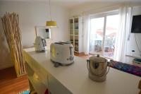 Yellow Submarine on the seafront - B&B Silveira