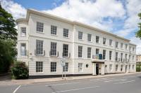 Elliot Oliver - Luxury 2 Bedroom Regency Apartment With Parking & EV Charger - Ferienwohnung
