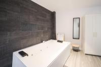 Moonkey - Apartamento mediterráneo con jacuzzi y luz natural - Ferienwohnung