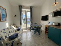 Appartement en duplex avec balcon, 5 minutes plage et centre village - B&B La Couarde-sur-Mer