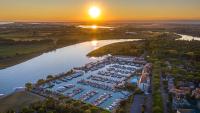 Marina Uno Floating Resort - Bed and Breakfast Lignano Sabbiadoro
