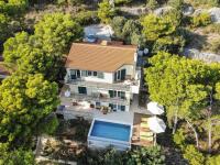 4 bedrooms villa Hvar located 100m from the sea and 1,5 km from Hvar old town - Chambres d'hôtes Hvar