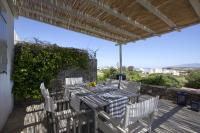 Kallisti Daphne · Gorgeous Villa - an oasis for 8 people - B&B Náousa