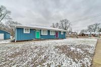 Stylish Vacation Rental - Walk to ISU! - B&B Normal