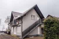 Nannie Apartaments Skenges - B&B