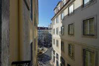 FLH Bairro Alto - Chiado Spacious Flat - B&B Lisbon