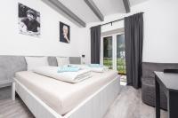 Triple Room with Mountain View