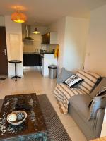 T2 Saint-Denis -Jardin de l'Etat - B&B