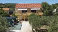 Apartment in Slatine with Terrace, Air conditioning, WIFI, Washing machine (4784-3) - B&B