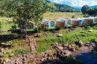 Tent - Mongo Aircon with Private Bathroom