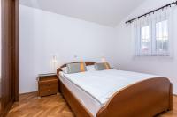 Apartment mit Balkon