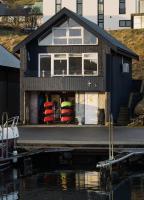 Unique Boathouse - Central - Kajak - Fitness - B&B Strendur