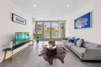 B&B Sydney - Commodious 2 Bedroom APT in OP - Bed and Breakfast Sydney