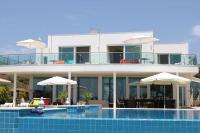 Breathtaking Villa with infinity pool over the sea - Chambres d'hôtes Senhora da Luz