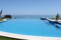 Breathtaking Villa with infinity pool over the sea - B&B Senhora da Luz