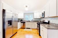 Lisa Lane - B&B Mashpee