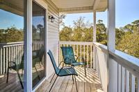 Breezy Heights Townhome Less Than 1 Mi to Beach - B&B Pensacola