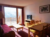Appartement 6 Pers, Proche Pistes et Commerces, Balcon Sud, Parking Inclus, Animaux Acceptés - FR-1-636-24 - B&B