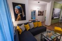 Downtown luxury apartment with backyard - Chambres d’hôtes Volos