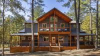 Brand New Hidden Haven Lodge 4 Bdrm,5 and half Bth, Huge outdoor area, Hot tub - B&B