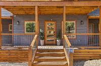 Brand New Hidden Haven Lodge 4 Bdrm,5 and half Bth, Huge outdoor area, Hot tub - Chambres d'hôtes Broken Bow