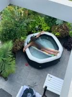 Suite and Room in a breathtaking new designed penthouse in SE TLV - B&B