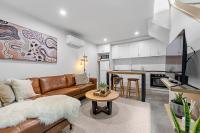 B&B Devonport - Self Contained Loft Apartment in CBD - Bed and Breakfast Devonport