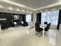 Luxury Central Apartment Verila - B&B
