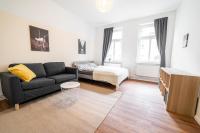 B&B Halle sul Saale - FULL HOUSE 3 Bedroom Apartment Halle NH14 - Bed and Breakfast Halle sul Saale