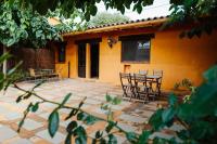 B&B Tordera - LAS GLICINIAS casa rural en el campo - Bed and Breakfast Tordera