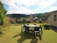 Appartement T3 avec Jardin Privatif et WIFI à Mont-Dore, Rénové, Parking et Garage Inclus - FR-1-608-37 - Ferienwohnung