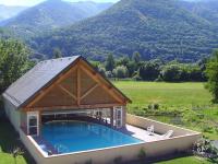 Appartement très agréable dans belle résidence, classé 3 étoiles par le comité départemental du tourisme en Haute Garonne - Chambres d'hôtes Bagnères-de-Luchon