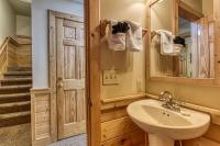 ER305 - Bear Right Inn - Bed and Breakfast Pigeon Forge