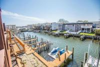 B&B Ocean City - NEW Bijou Bayside Escape- 3beds, Balcony, Deck, Dock - Bed and Breakfast Ocean City