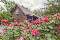 ER104 - R Tribe's Treehouse - Great location - Close to town! cabin - Chambres d'hôtes Pigeon Forge
